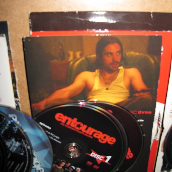 Entourage DVD Bundle - Picture 5 of 7